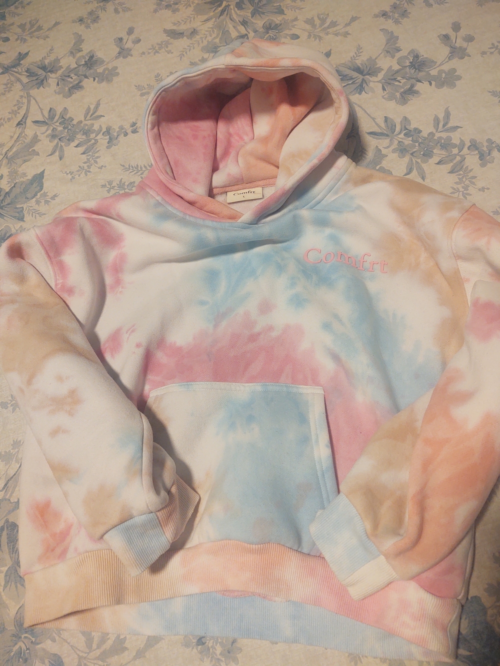 Comfrt Tie-Dye Pastel Hooded Sweatshirt